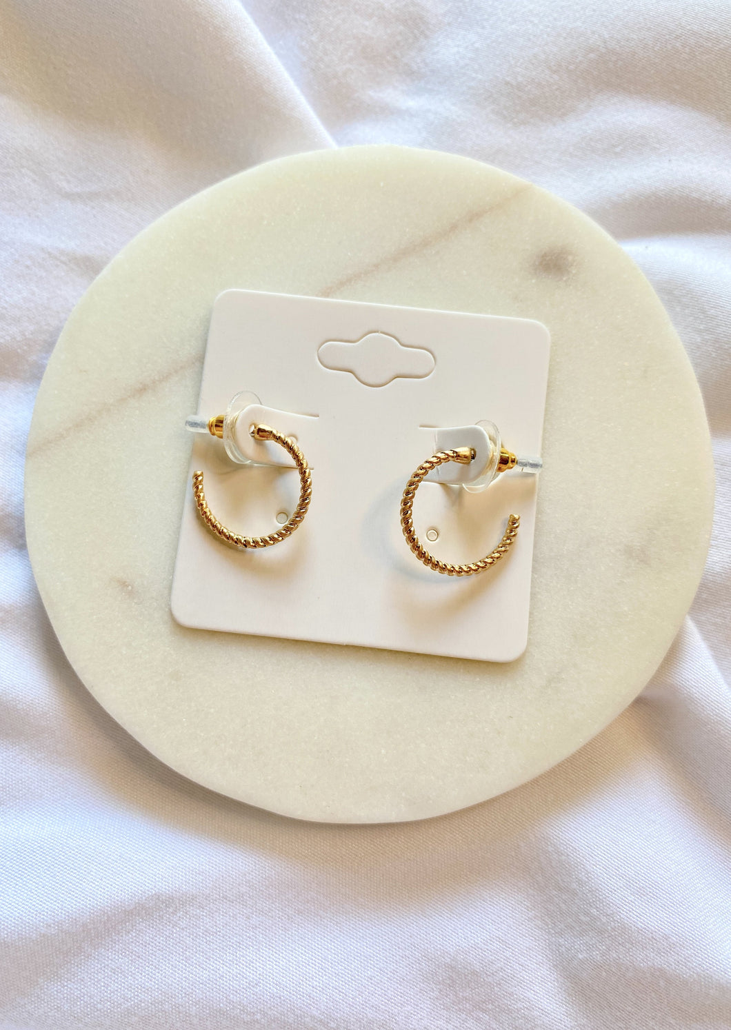 Grace Med Textured Hoops